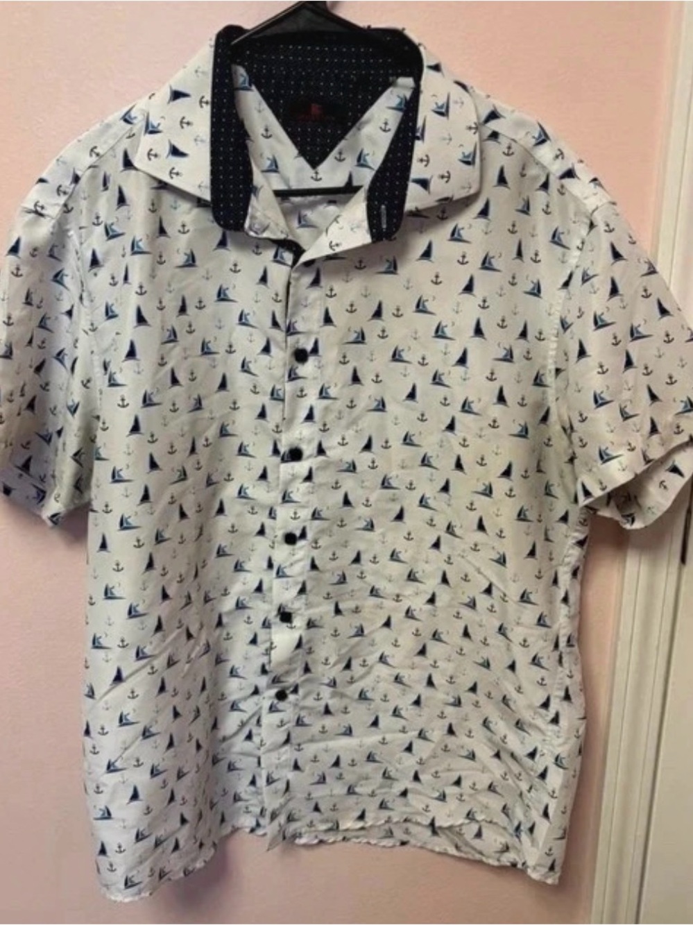 IC COLLECTION White Short-Sleeve Button-Down Shirt with Navy Sailboat Print